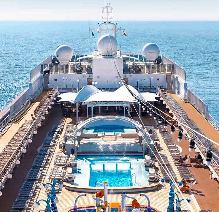 Le Pont Piscine, pour des moments de détente lors de votre croisière